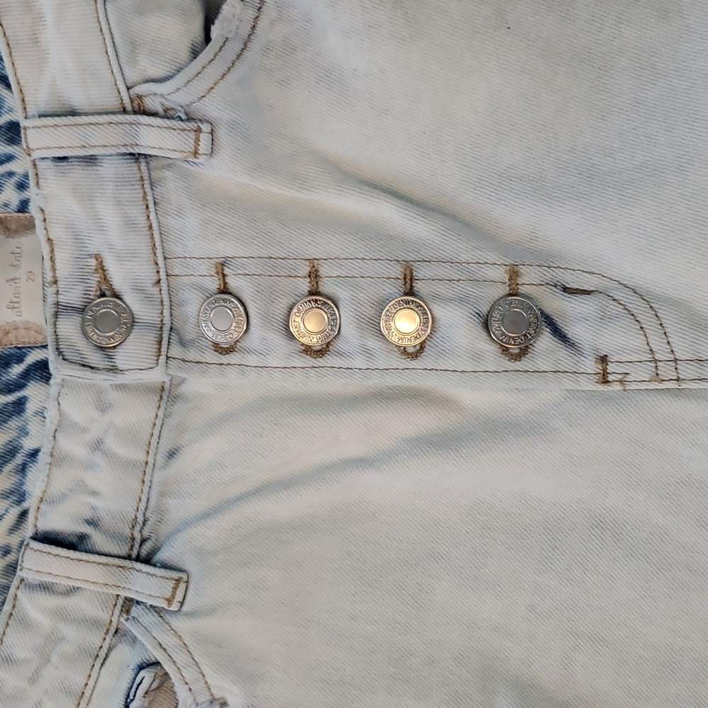 Jeans - Picture 6 of 9